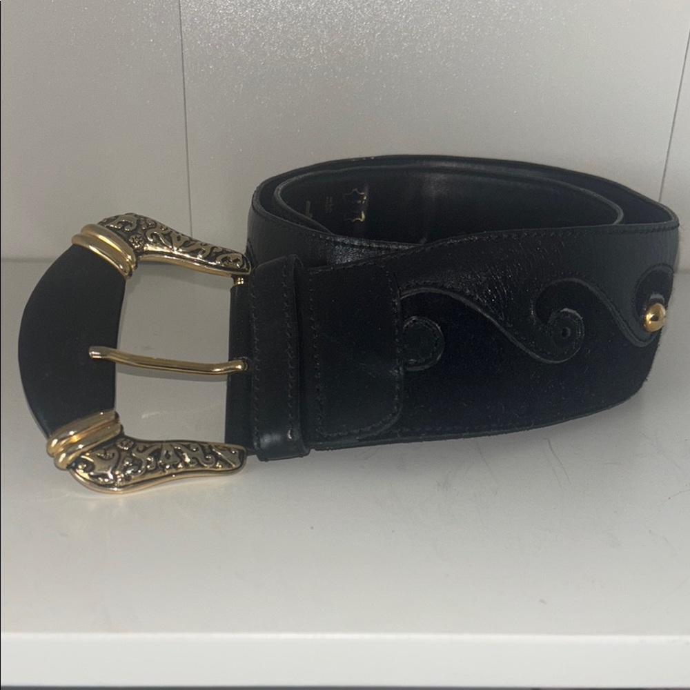 Elegant Black Leather Belt with Gold Buckle